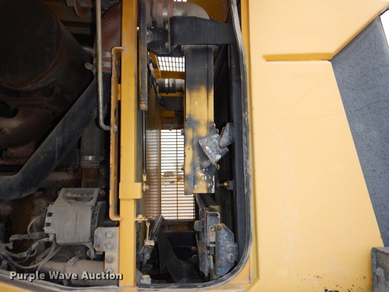 image for item DN7302 2004 Komatsu WA380-5  wheel loader