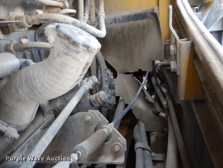 image for item DN7302 2004 Komatsu WA380-5  wheel loader