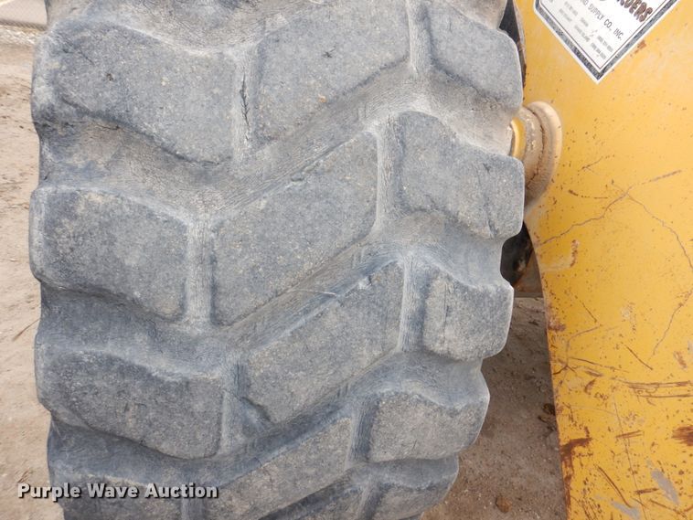 image for item DN7302 2004 Komatsu WA380-5  wheel loader