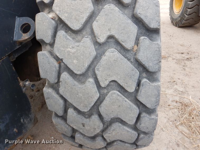 image for item DN7302 2004 Komatsu WA380-5  wheel loader