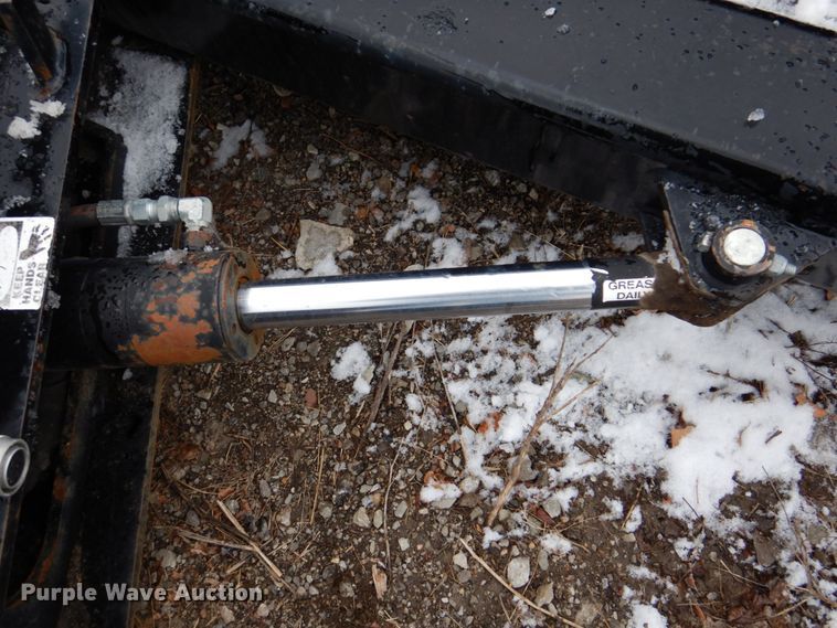 image for item DN7304 8' W skid steer broom