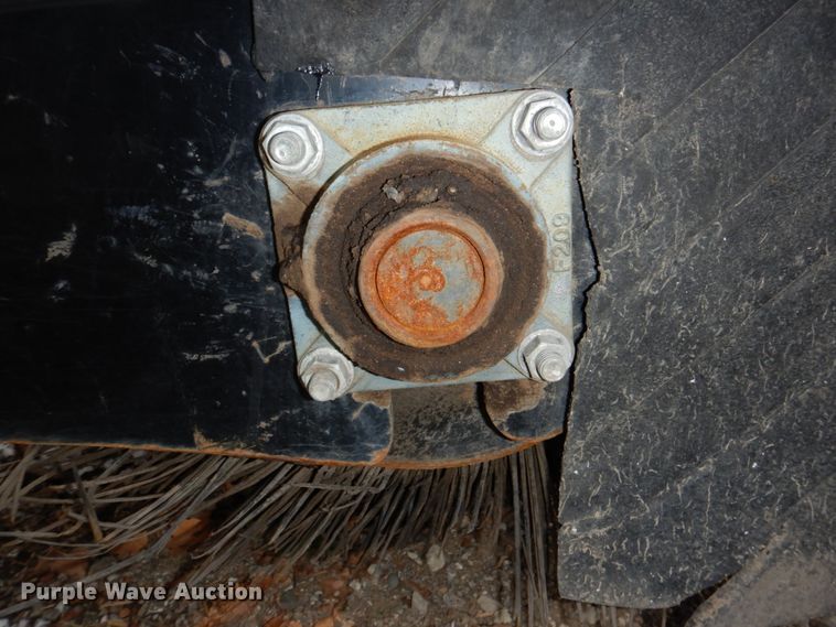 image for item DN7304 8' W skid steer broom