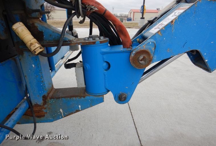 image for item DN7305 2009 Genie Z135  boom lift