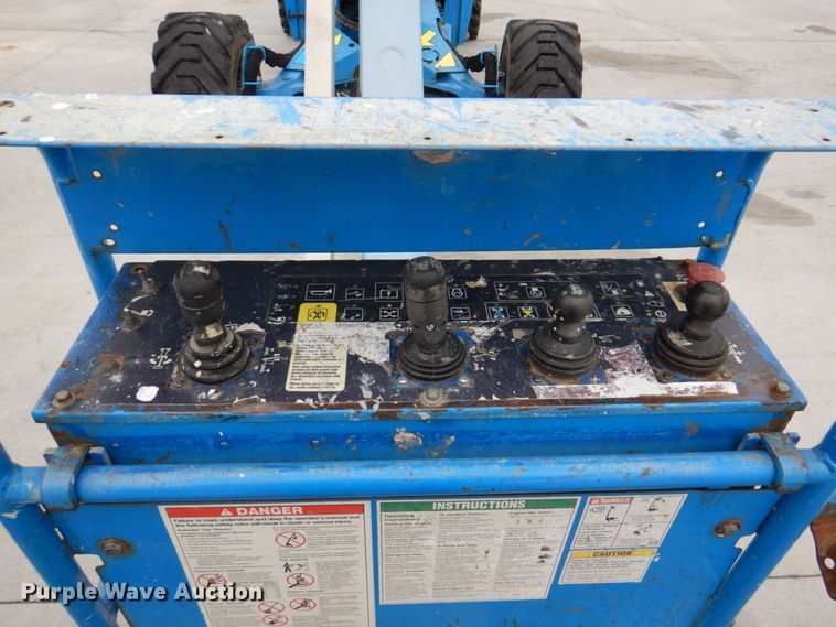 image for item DN7305 2009 Genie Z135  boom lift