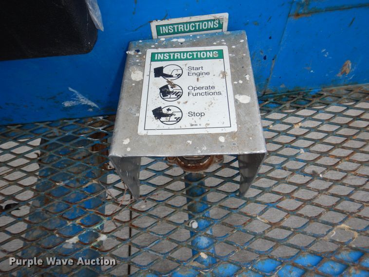 image for item DN7305 2009 Genie Z135  boom lift