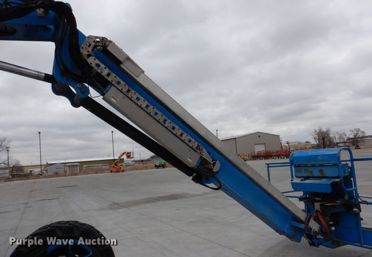 image for item DN7305 2009 Genie Z135  boom lift