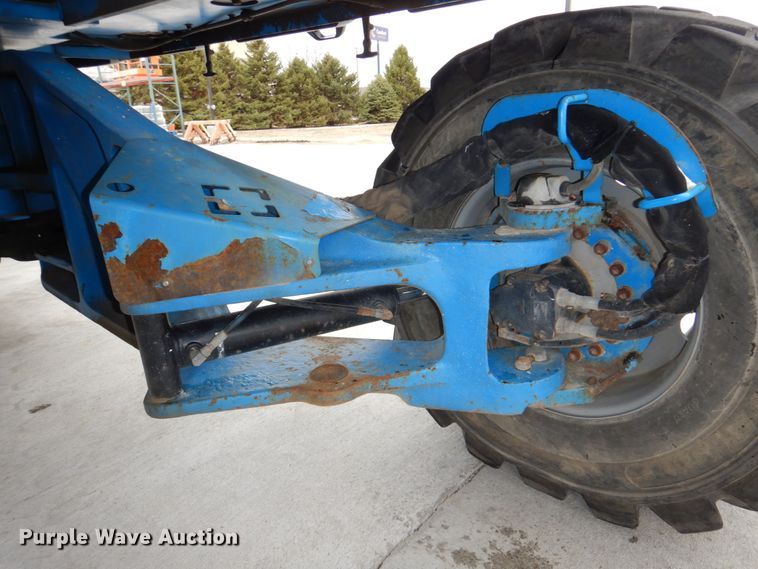 image for item DN7305 2009 Genie Z135  boom lift