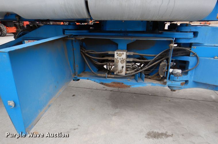 image for item DN7305 2009 Genie Z135  boom lift