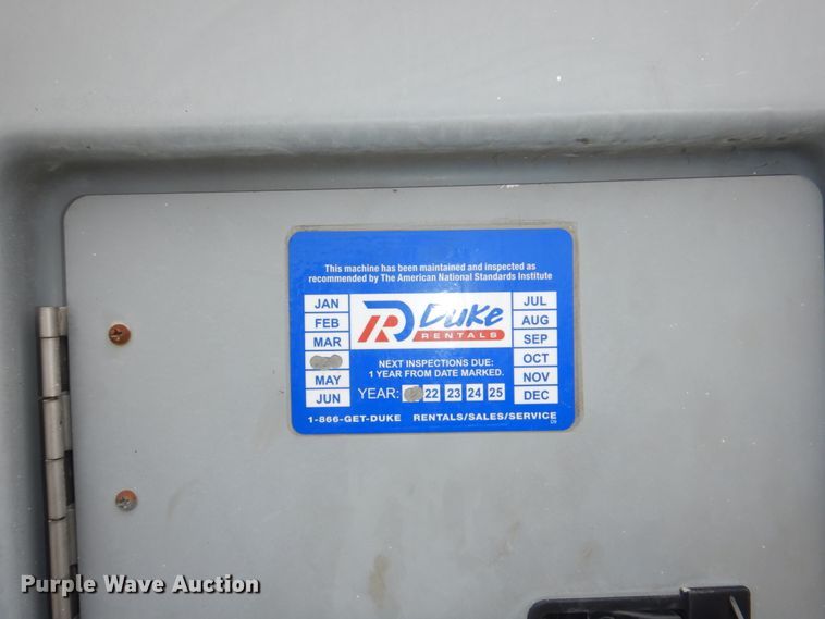 image for item DN7305 2009 Genie Z135  boom lift