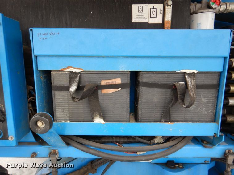 image for item DN7305 2009 Genie Z135  boom lift