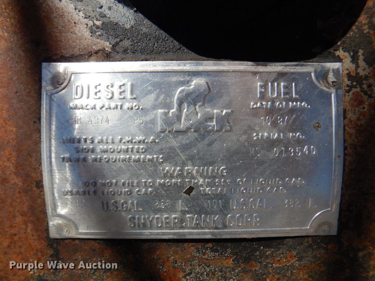 image for item DP3918 1988 Mack Econodyne R688ST  dump truck