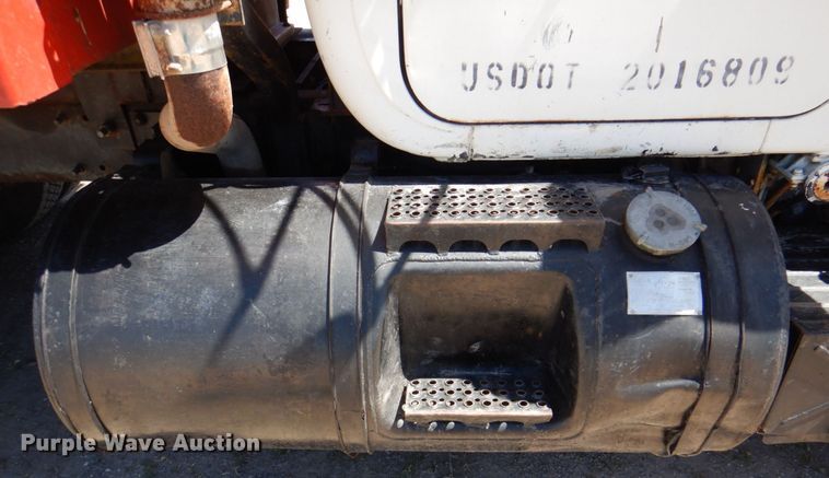 image for item DP3918 1988 Mack Econodyne R688ST  dump truck