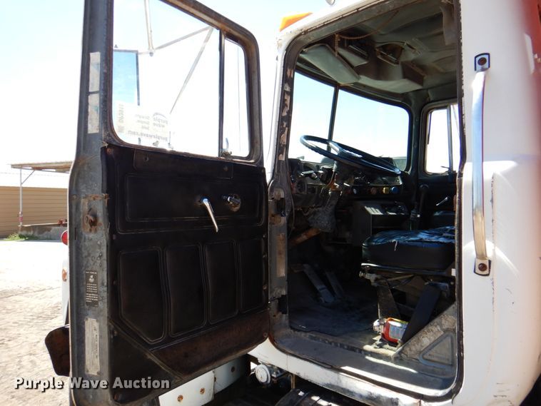 image for item DP3918 1988 Mack Econodyne R688ST  dump truck