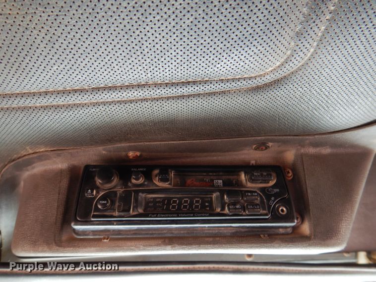 image for item DP3918 1988 Mack Econodyne R688ST  dump truck