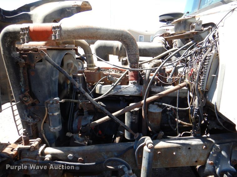 image for item DP3918 1988 Mack Econodyne R688ST  dump truck