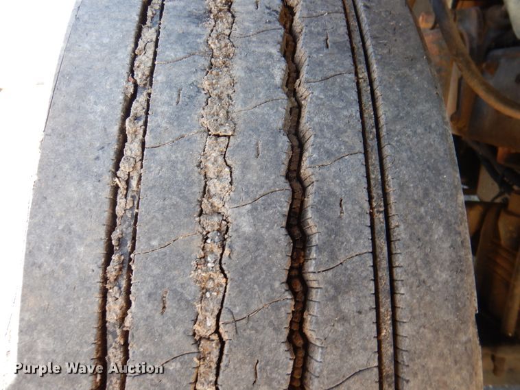 image for item DP3918 1988 Mack Econodyne R688ST  dump truck