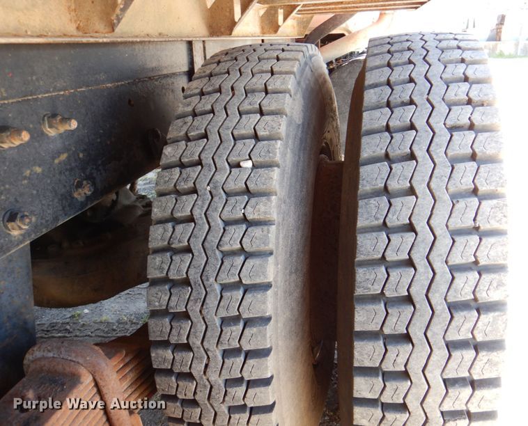 image for item DP3918 1988 Mack Econodyne R688ST  dump truck