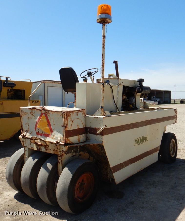 image for item DP3920 Tampo SP-312  pneumatic roller