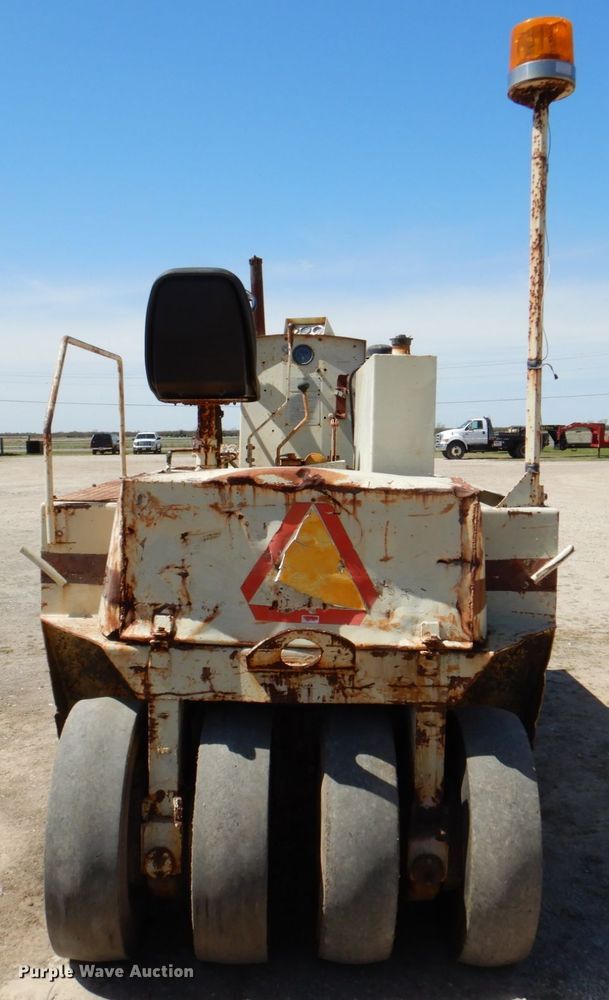 image for item DP3920 Tampo SP-312  pneumatic roller