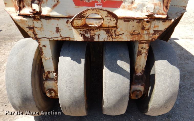 image for item DP3920 Tampo SP-312  pneumatic roller