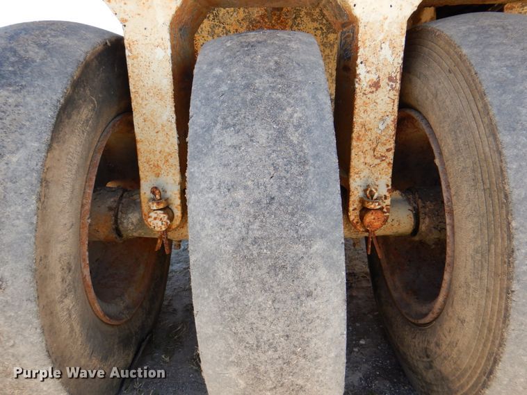 image for item DP3920 Tampo SP-312  pneumatic roller