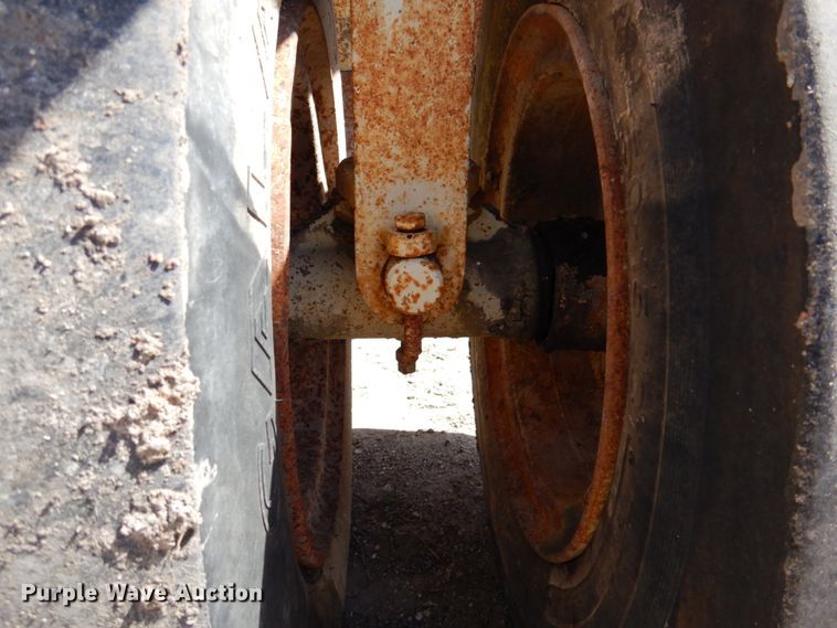 image for item DP3920 Tampo SP-312  pneumatic roller