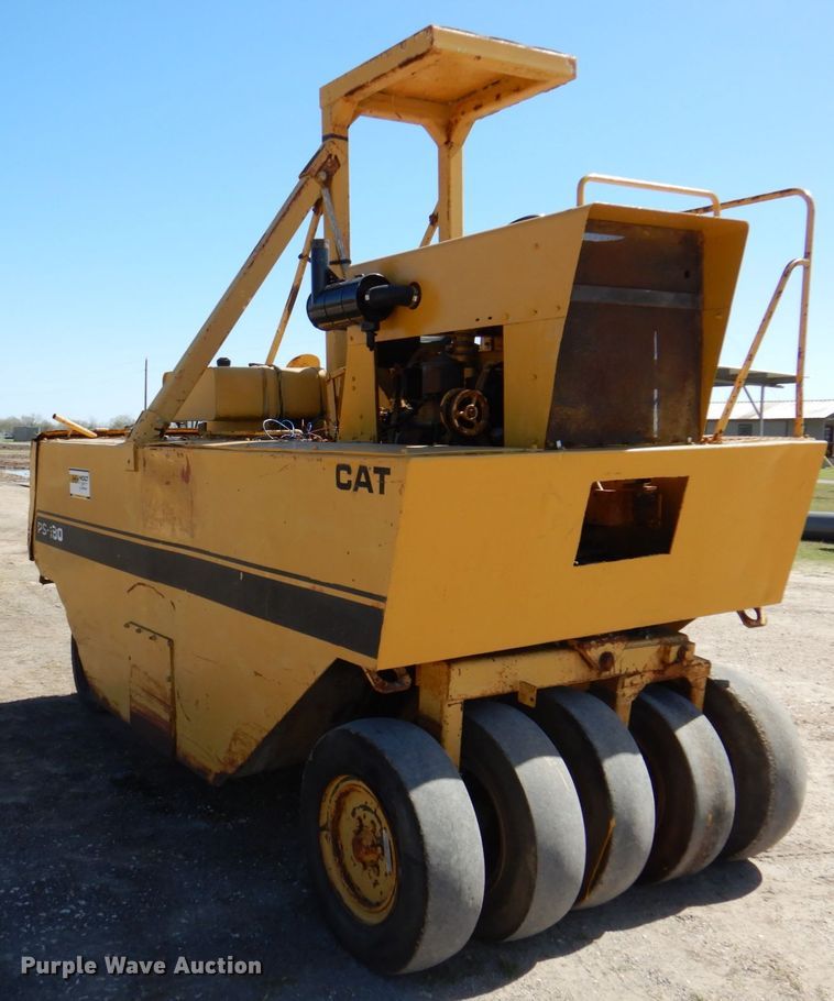 image for item DP3921 1987 Caterpillar PS-180  pneumatic roller