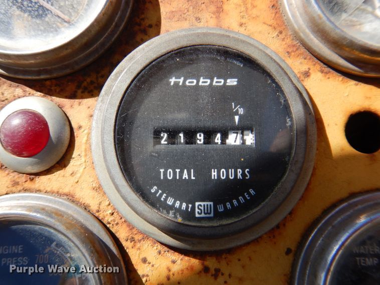 image for item DP3921 1987 Caterpillar PS-180  pneumatic roller