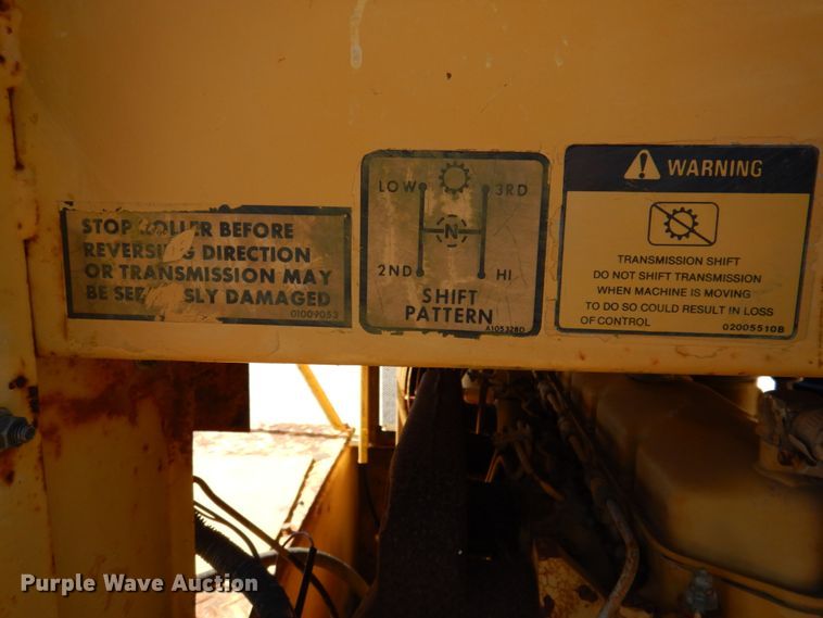 image for item DP3921 1987 Caterpillar PS-180  pneumatic roller