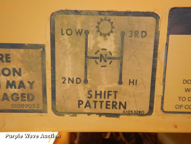 image for item DP3921 1987 Caterpillar PS-180  pneumatic roller