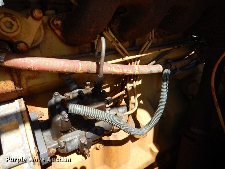 image for item DP3921 1987 Caterpillar PS-180  pneumatic roller