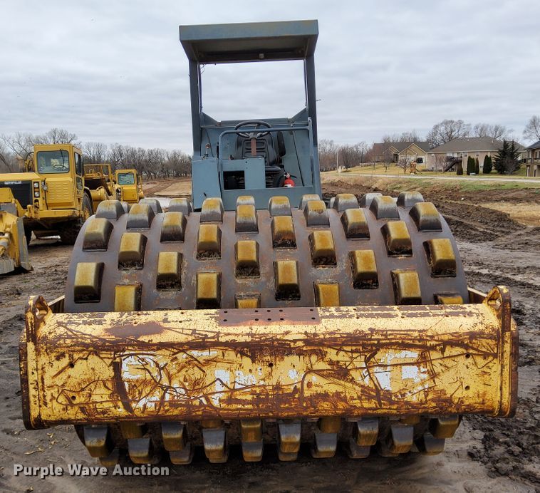 image for item DR0877 Bomag BW213PDB-3  single drum vibratory roller