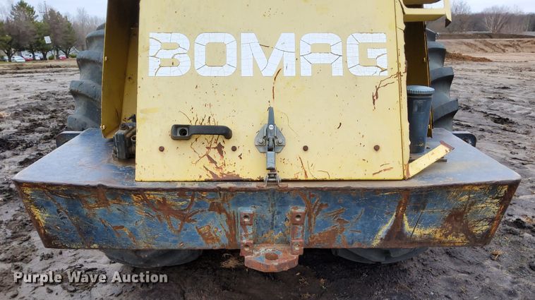image for item DR0877 Bomag BW213PDB-3  single drum vibratory roller