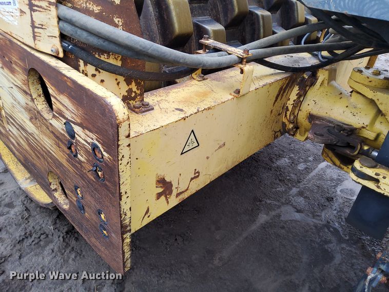 image for item DR0877 Bomag BW213PDB-3  single drum vibratory roller