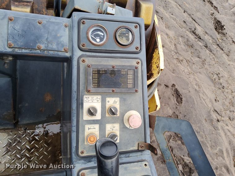 image for item DR0877 Bomag BW213PDB-3  single drum vibratory roller