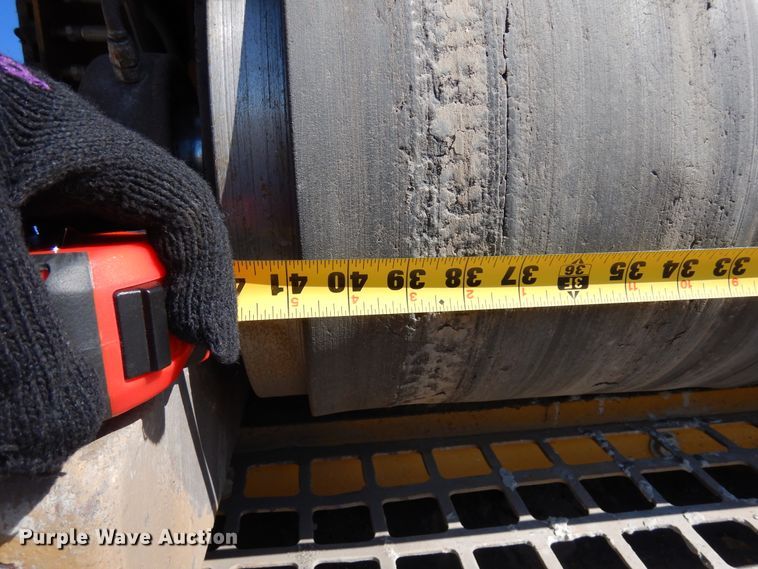 image for item DR1118 2013 Anaconda DF410  screen