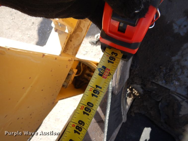 image for item DR1118 2013 Anaconda DF410  screen