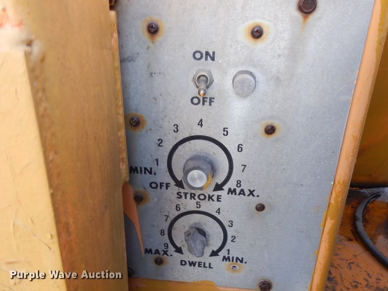 image for item DR1125 BMC MH42 B  concrete breaker