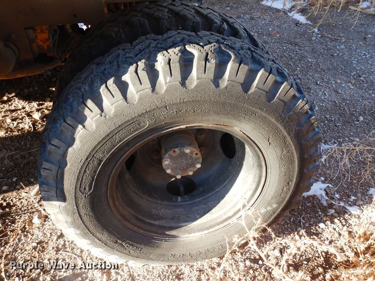 image for item DR1125 BMC MH42 B  concrete breaker