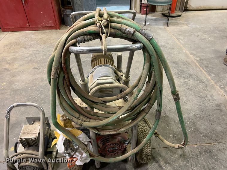 image for item EX9623 Graco Gmax 5900  airless paint sprayer