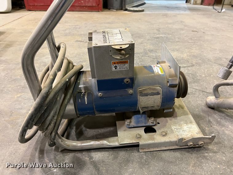 image for item EX9623 Graco Gmax 5900  airless paint sprayer