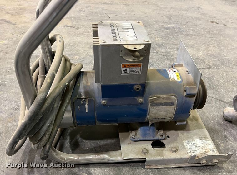 image for item EX9623 Graco Gmax 5900  airless paint sprayer