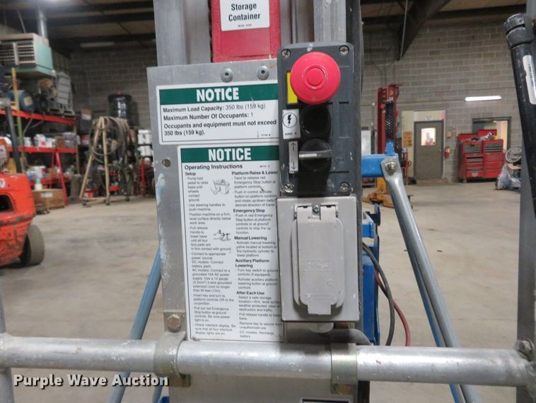 image for item FB9779 2004 Genie IWP-30S  vertical lift