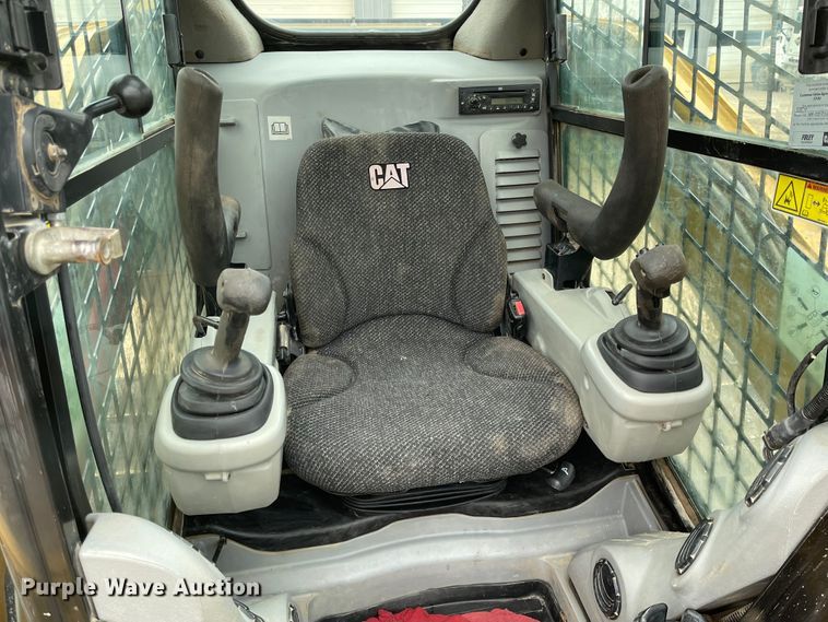 image for item FV9412 2012 Caterpillar 289C2  tracked skid steer loader