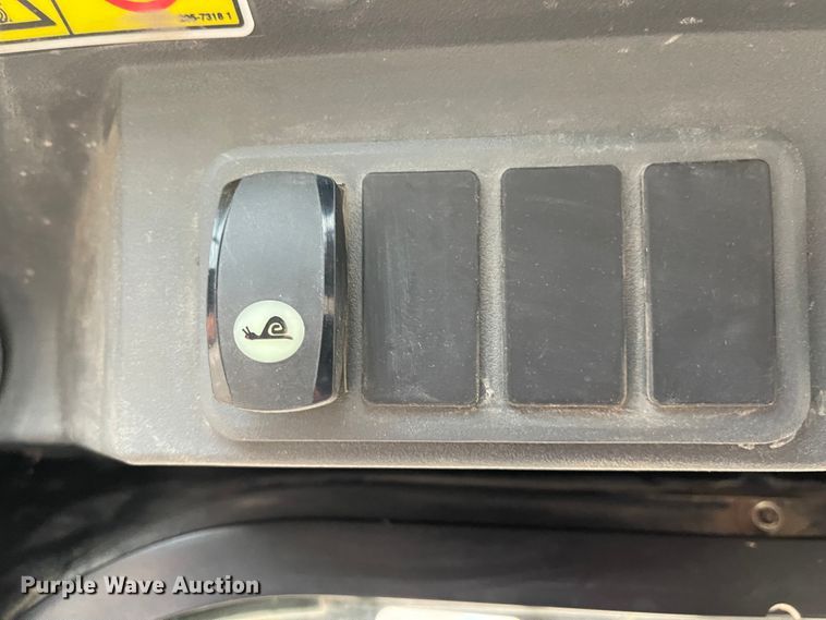 image for item FV9412 2012 Caterpillar 289C2  tracked skid steer loader