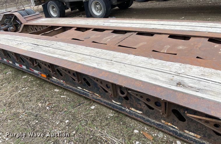 image for item FV9414 2008 XL  lowboy equipment trailer