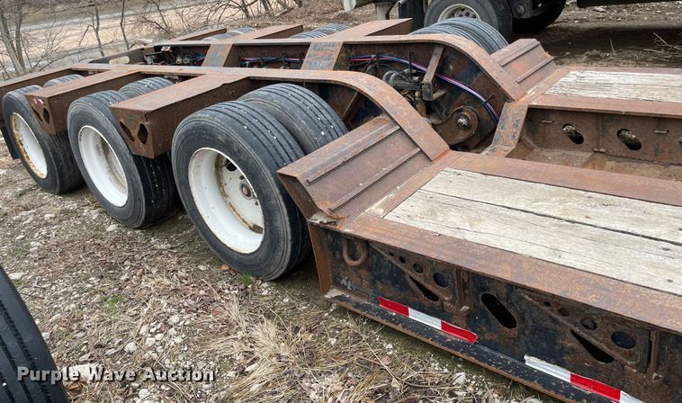 image for item FV9414 2008 XL  lowboy equipment trailer