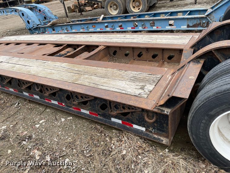 image for item FV9414 2008 XL  lowboy equipment trailer
