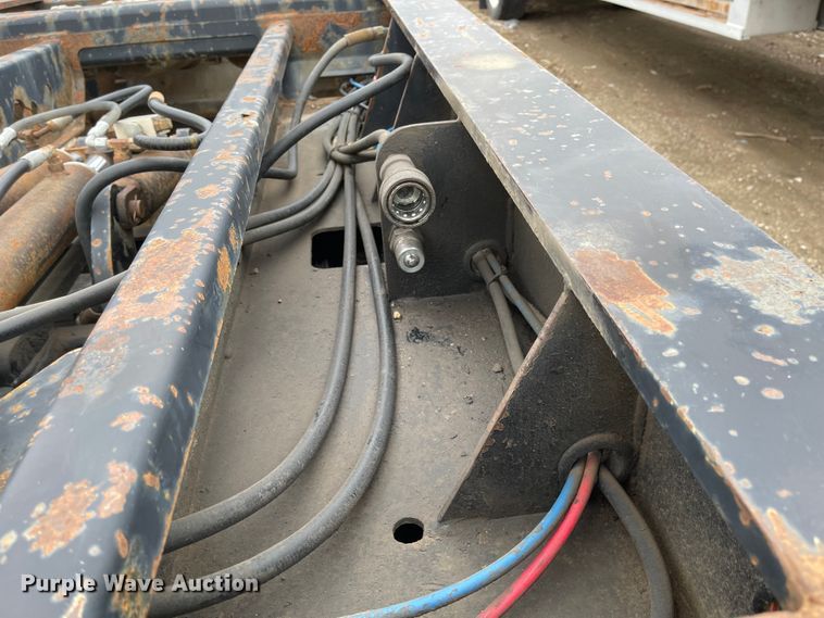 image for item FV9414 2008 XL  lowboy equipment trailer