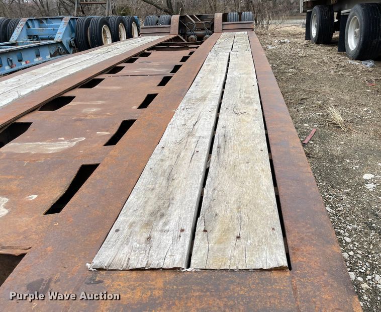 image for item FV9414 2008 XL  lowboy equipment trailer